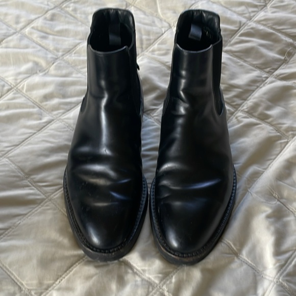 Prada boots - Picture 1 of 3